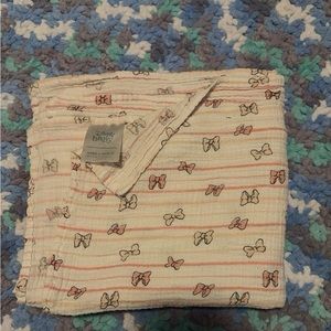 Aden + Anais Swaddle